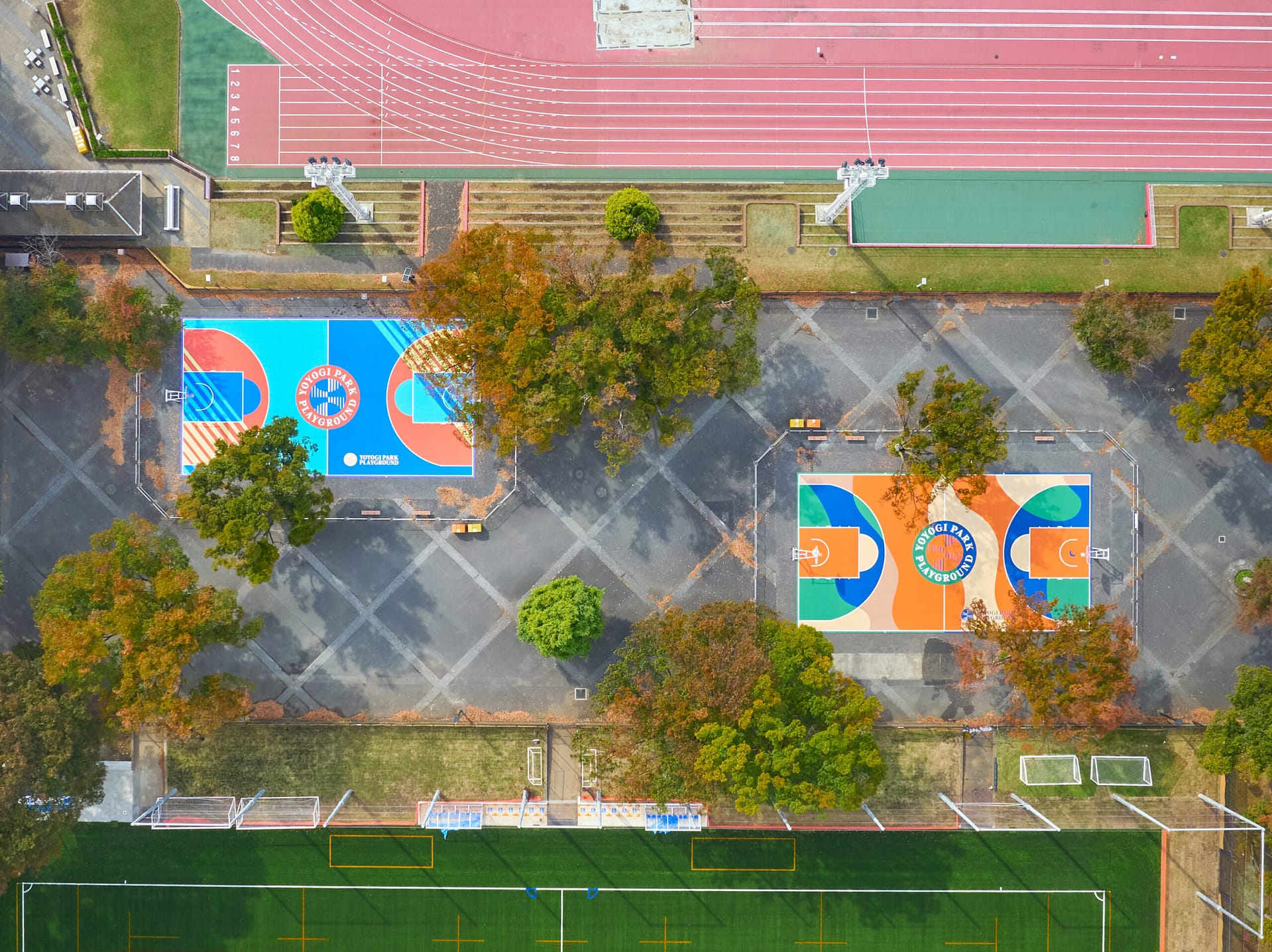 ドローン空撮 代々木公園 ストリートバスケコート / Drone aerial view of Yoyogi Park Playground street basketball court, Shibuya Tokyo